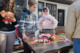 Добрич - работилница за мартеници - деца