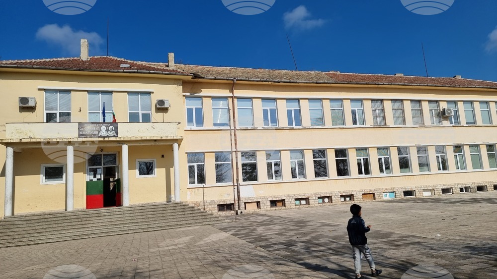 Обявен е конкурс за директори на девет училища в област Добрич