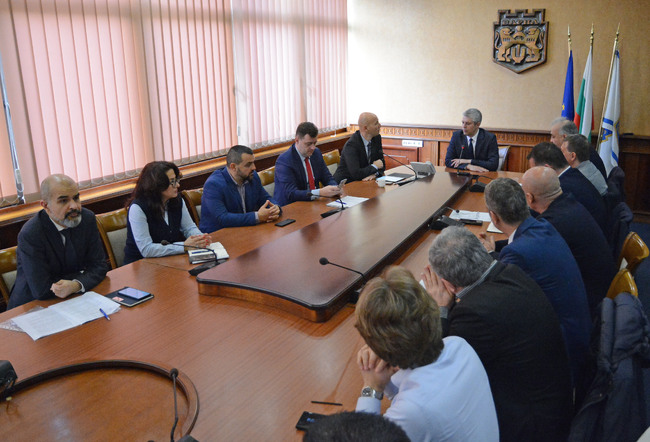 Община Варна: Кметът Коцев нареди спешна рехабилитация на улиците във Варна