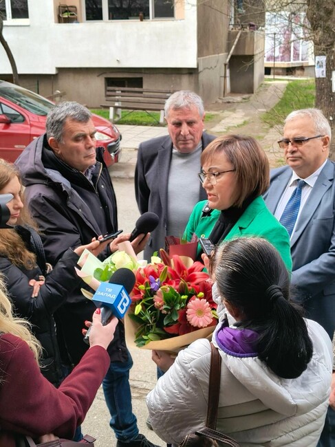 Нинова в Кюстендил: Докато сглобката си поделят държавата, мобилни и ВИК оператори, банки и монополи грабят народа