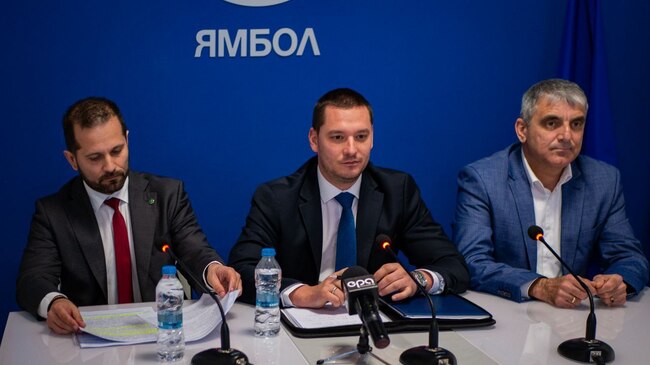 Възраждане – Повече така не може: Нашите военни работят в нечовешки условия, а за чуждите военни ще се строи нова база