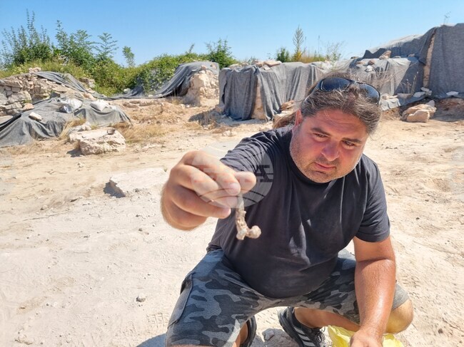 Село Воден - археологически проучвания - средновековна крепост "Малкото кале"