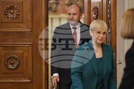 Румен Радев - Наташа Пирц Мусар - пленарни разговори