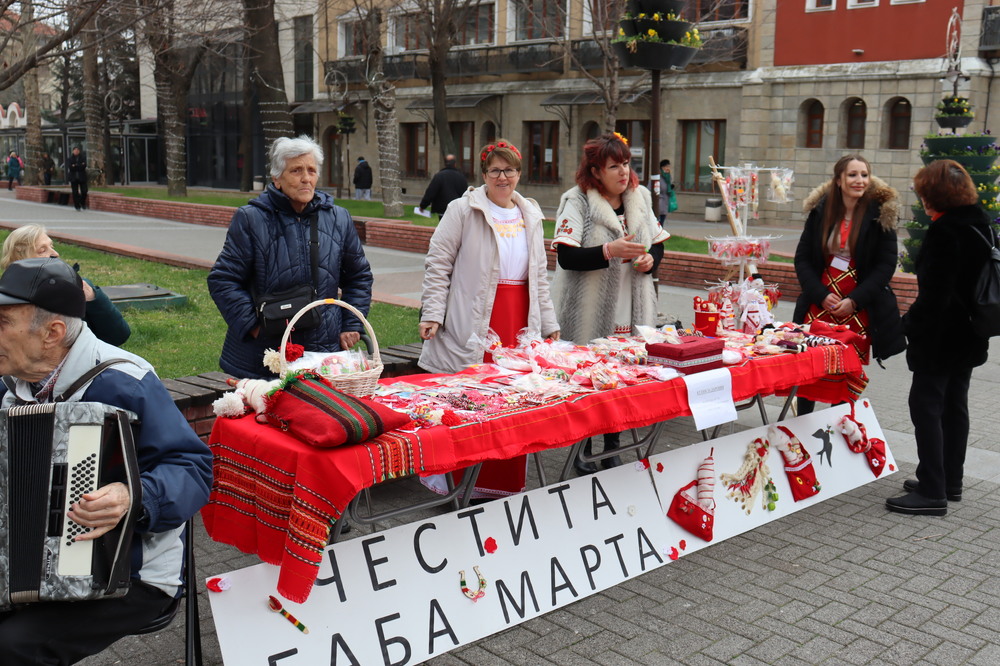 Община Хасково: „Дом за стари хора“ на Кенана с благотворителна първомартенска кампания 