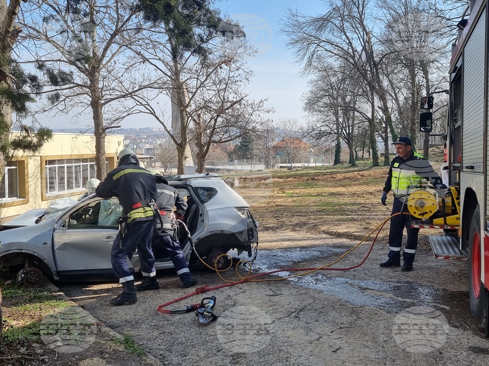Плевен - демонстрация - ВВВУ "Георги Бенковски"