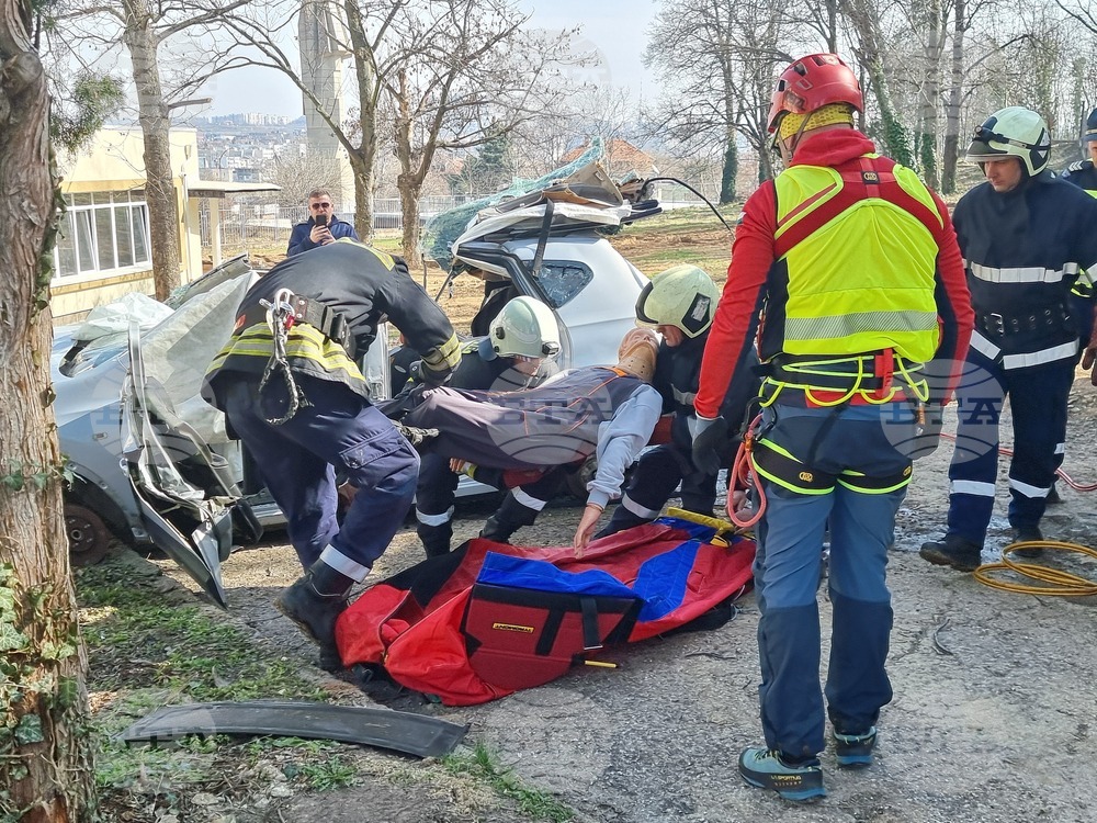Плевен - демонстрация - ВВВУ "Георги Бенковски"
