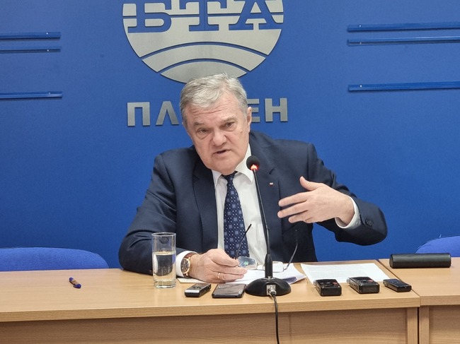 Пресконференция на Румен Петков, председател на ПП АБВ