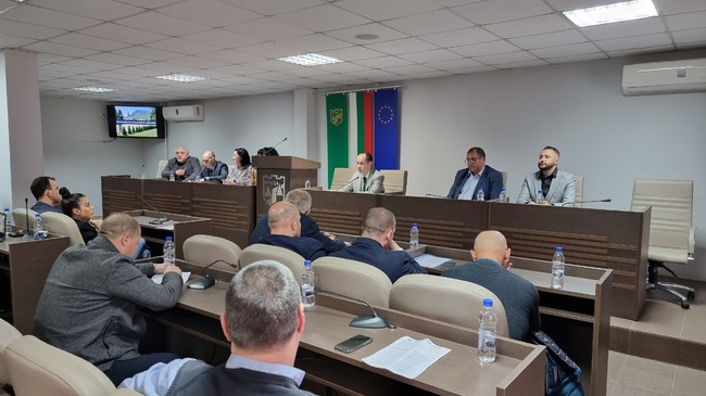 След спорове общинските съветници във Враца гласуваха да бъде намален персоналът на Общинското предприятие „Спорт и туризъм“