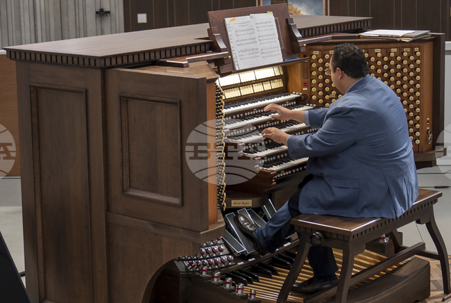 Тръбен орган от 11-и век прозвуча отново в манастир в Йерусалим след вековно мълчание