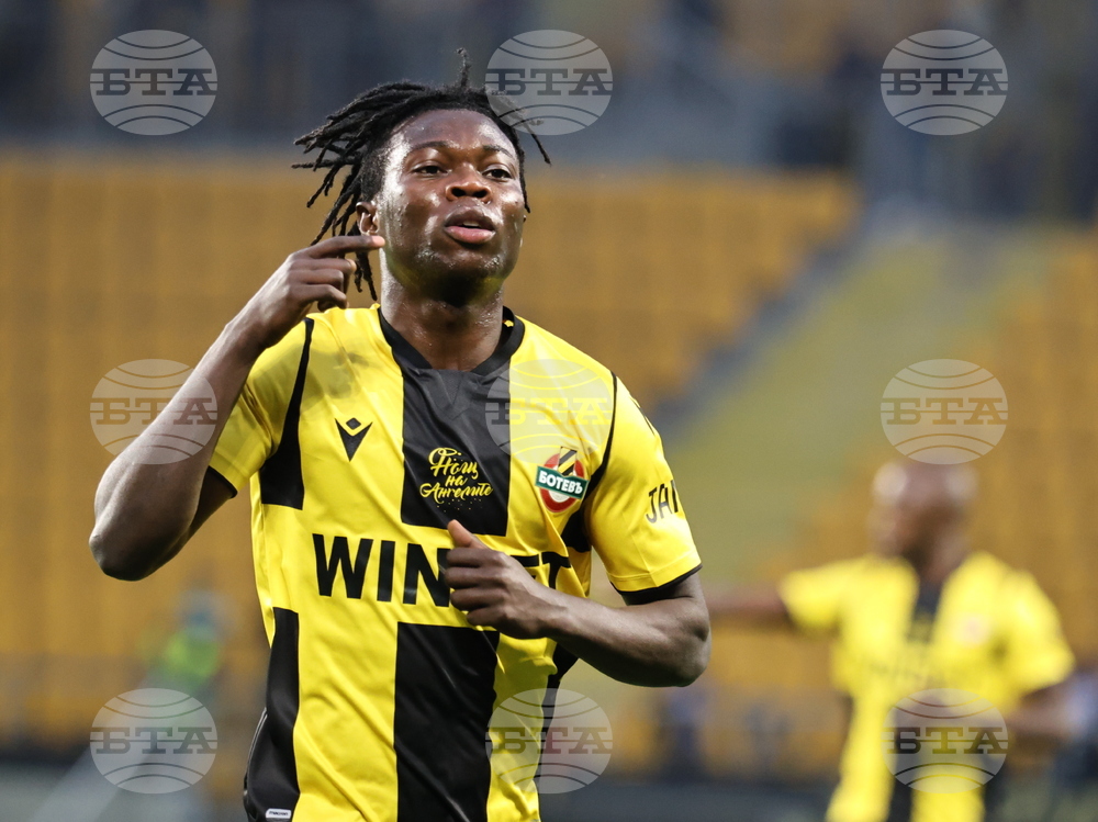 Пловдив - футбол - Ботев (Пловдив) - Спартак (Варна)