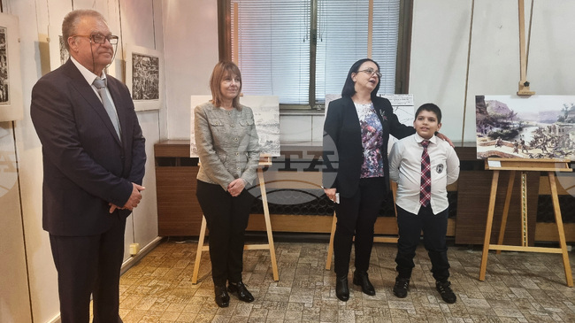 Търговище - съвместна изложба - откриване