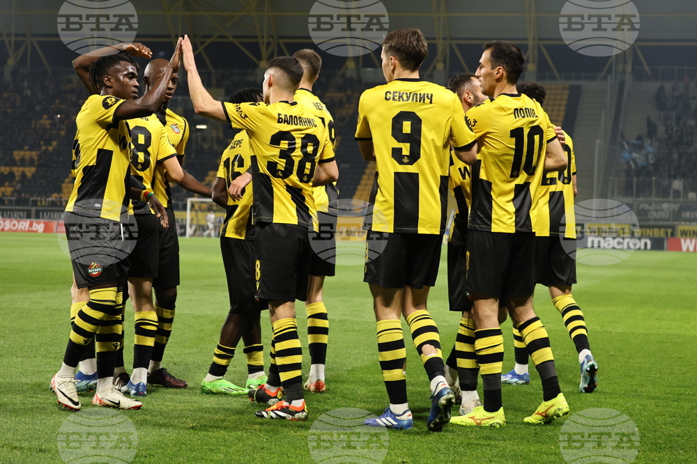 Пловдив - футбол - Ботев (Пловдив) - Спартак (Варна)