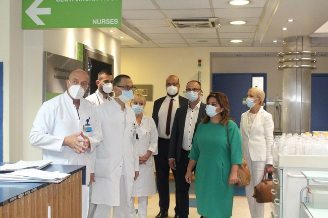 УМБАЛ „Св. Екатерина“ е създала организация за прием на пациенти със SARS-CoV-2