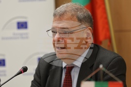 Европейска инвестиционна банка - годишна пресконференция