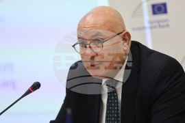 Европейска инвестиционна банка - годишна пресконференция