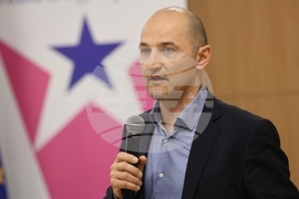 Европейска инвестиционна банка - годишна пресконференция