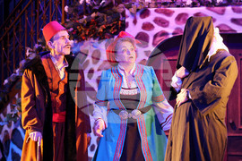 Варна - „Българи от старо време“ - оперета