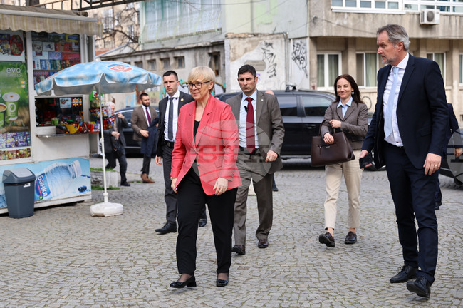 Пловдив - Наташа Пирц Мусар - университет - посещение