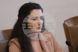 Народно събрание - Комисия по въпросите на децата, семейството, младежта и спорта