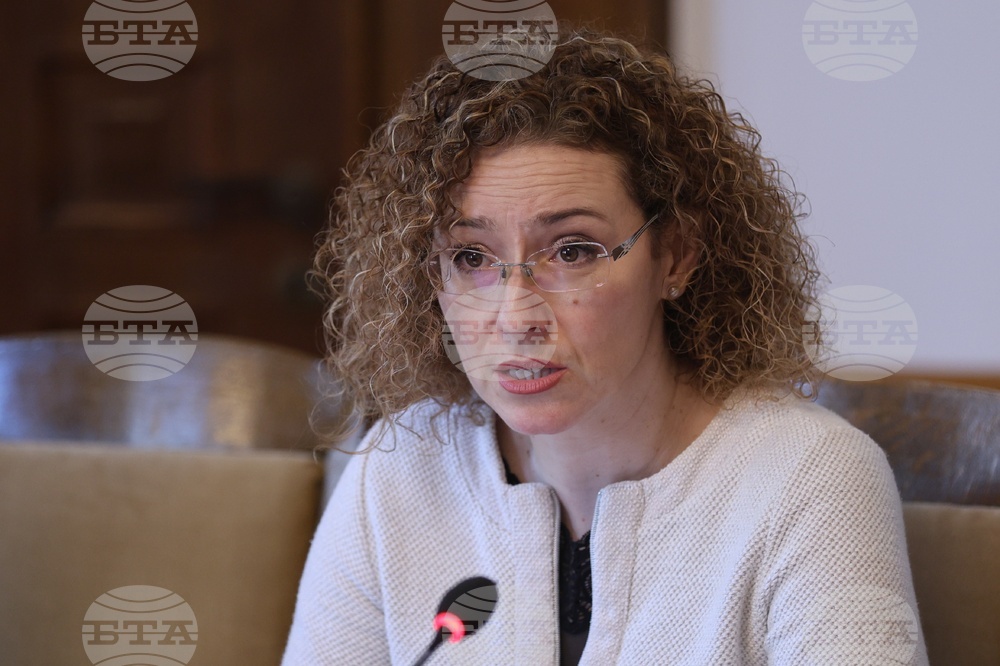 Народно събрание - Комисия по въпросите на децата, семейството, младежта и спорта