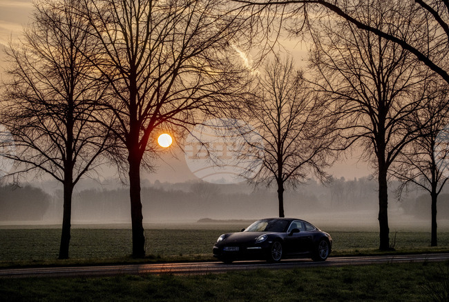 Гръцките власти конфискуваха над 220 луксозни автомобила на обща стойност над 10 млн. евро