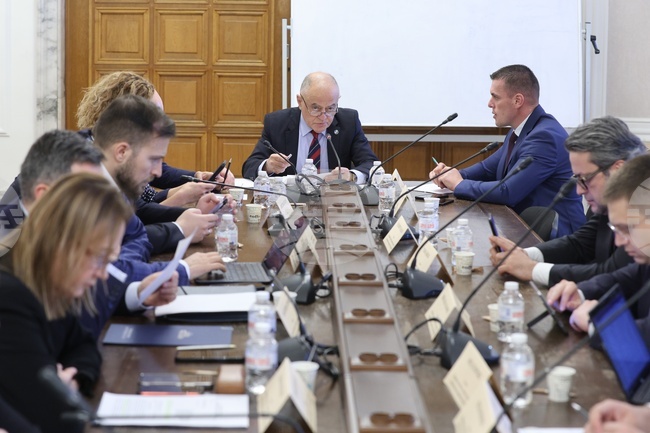 Народно събрание - Временна комисия - заседание