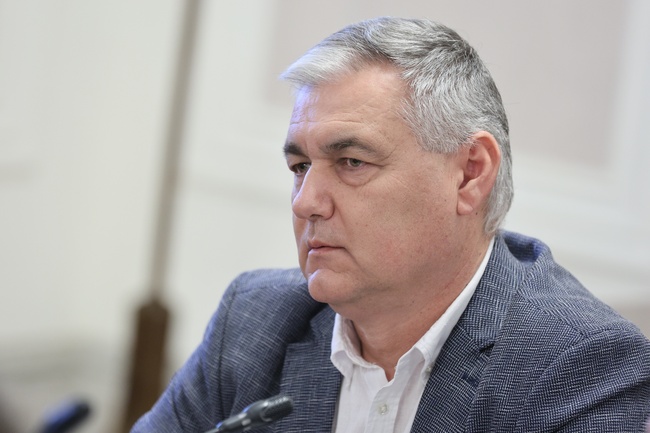 Глеб Мишин е опитал да получи българско гражданство чрез преправени документи, съобщи заместник-министър Георги Николов