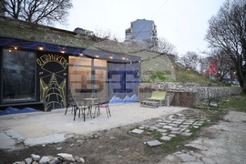 Варна - „РеБонкърс“ - „Икони върху сандъци за боеприпаси“ - изложба