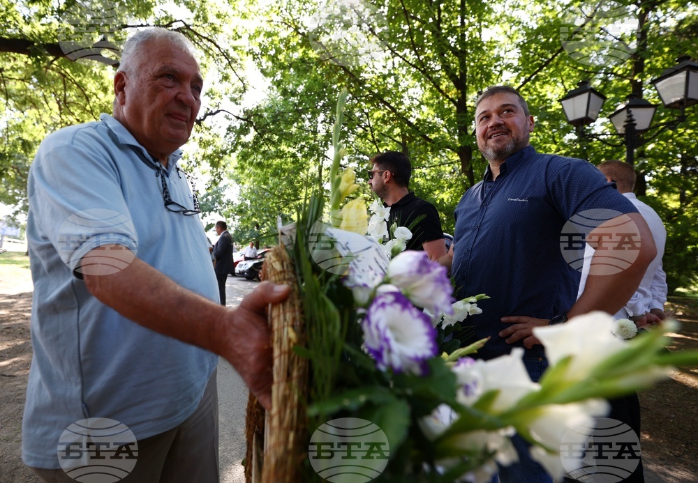 Никола Вапцаров – възпоменателно поклонение