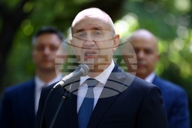 Никола Вапцаров - възпоменателно поклонение