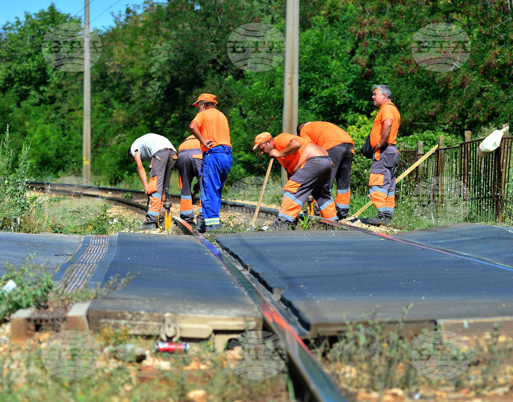 Село Ясеновец - железопътни ремонти