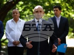 Президент - Годишнина - Вапцаров 