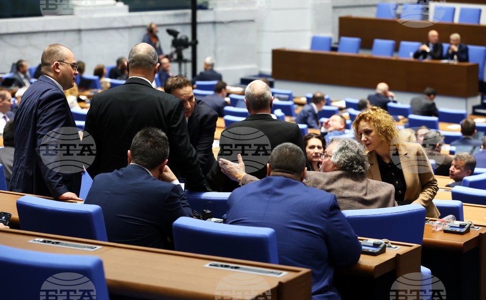 Парламентът прие на първо четене законопроект за представителните искове за защита на колективните интереси на потребителите, който да улесни достъпа на потребителите до правосъдие