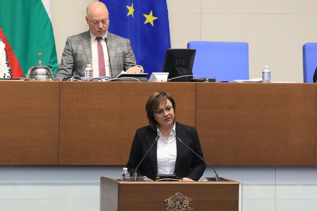 Корнелия Нинова: Изпращането на войници в Украйна въвлича пряко България във войната