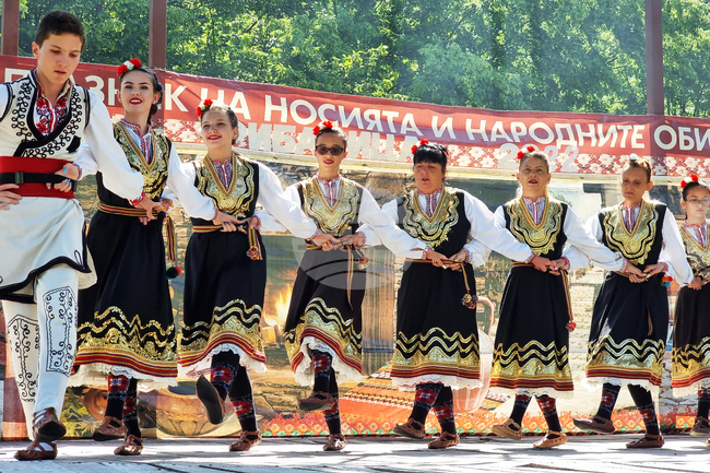 Село Рибарица - празник на народния обичай