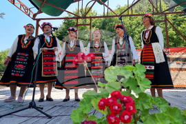 Село Рибарица -  празник на народния обичай