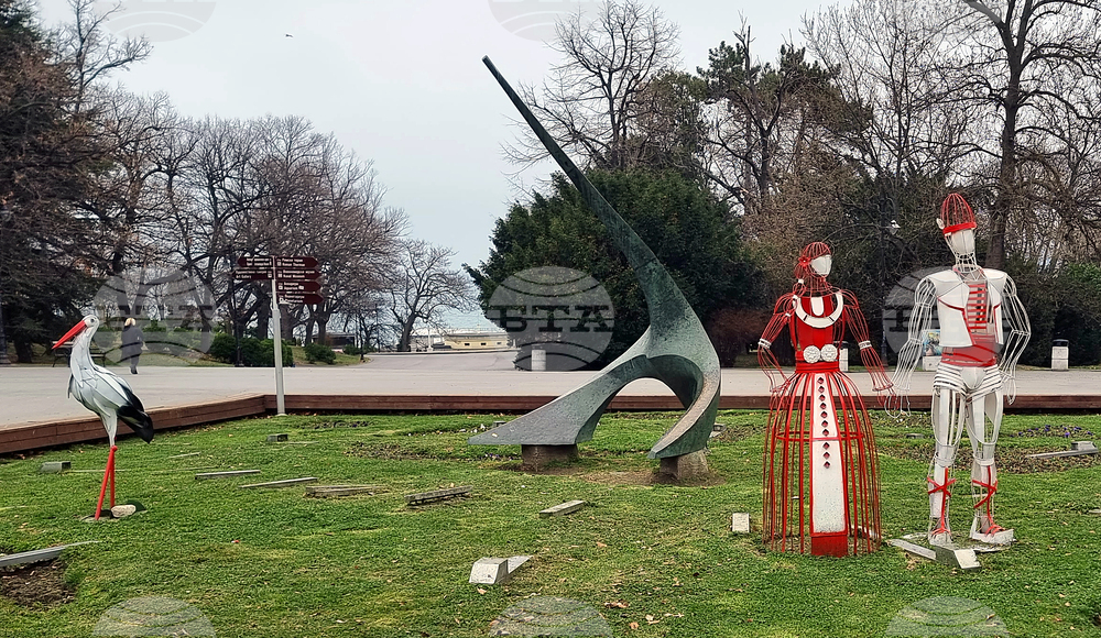 Варна - Баба Марта - пролет - украса