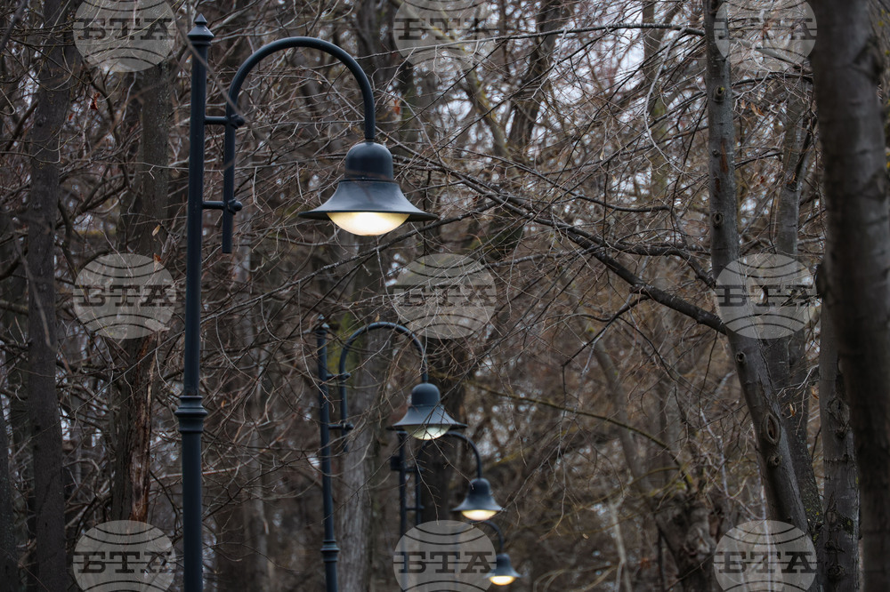 Бургас - Морска градина - осветление