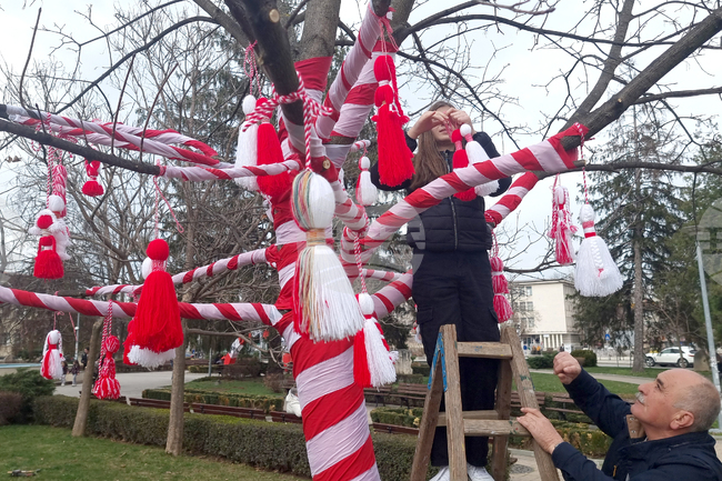 Разград - мартеници - деца