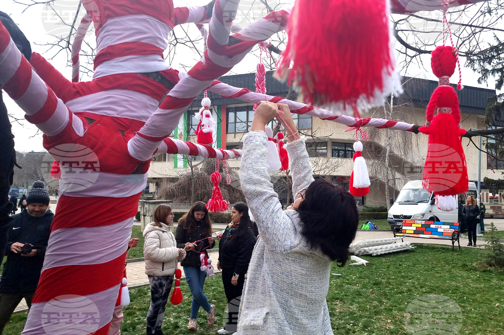 Разград - мартеници - деца