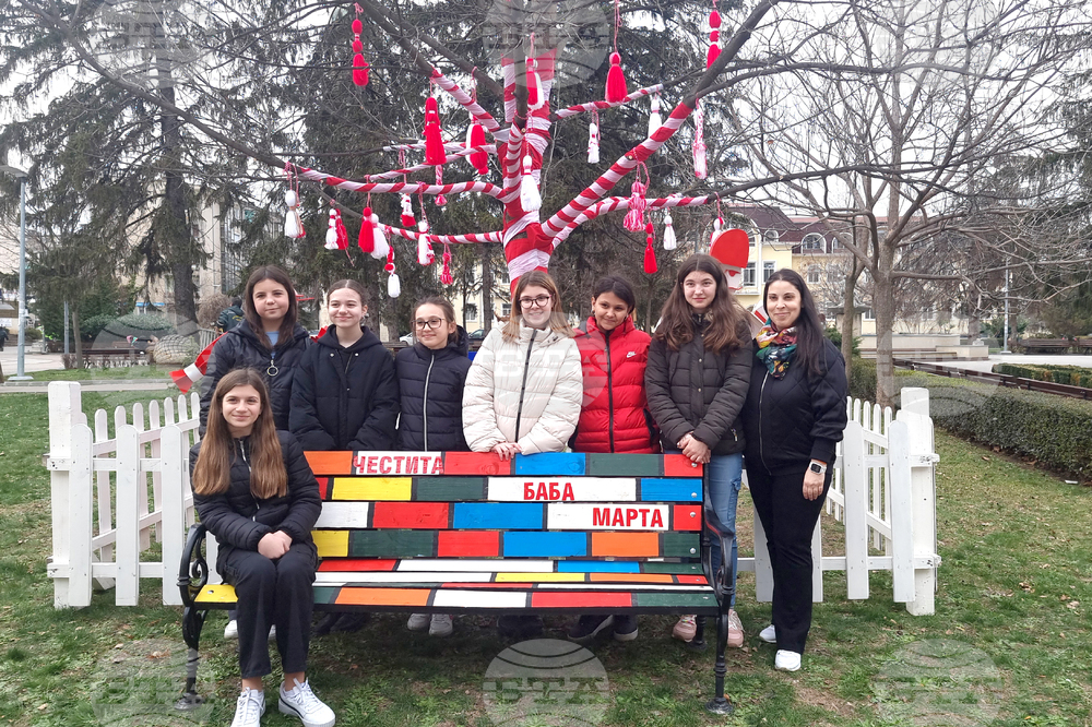 Разград - мартеници - деца