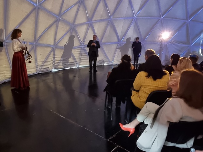 Дните на визуалната наука започнаха в зала "Арена София" с 360-градусови прожекции, разказващи за света