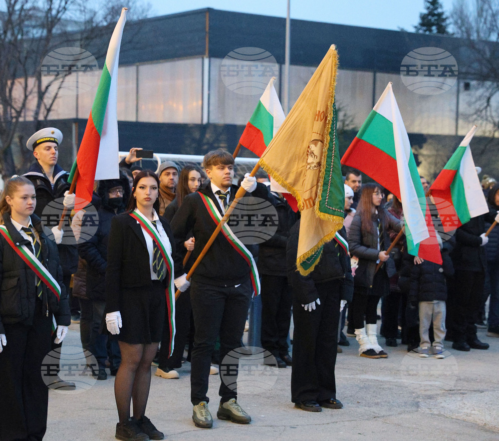 Варна - СУ „Найден Геров“ - заря-проверка