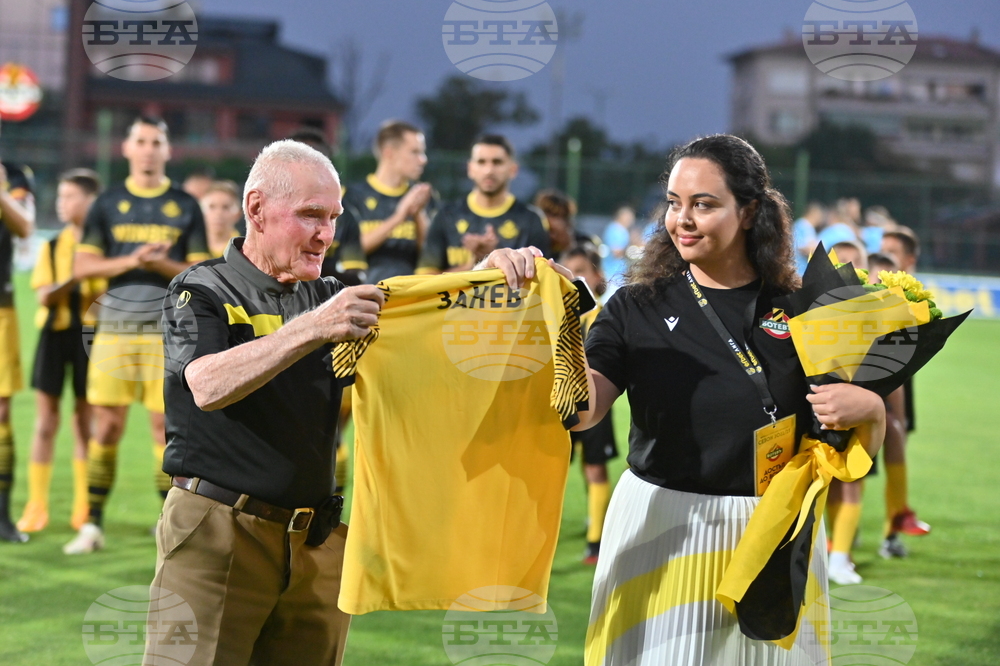 Пловдив - Футбол - Ботев (Пловдив) - Арда Кърджали