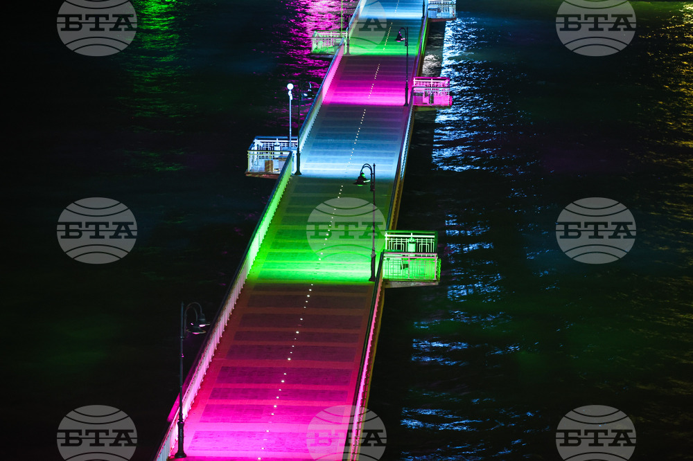 Сгради в страната ще бъдат осветени в синьо, зелено, розово и лилаво по случай Световния ден на редките болести