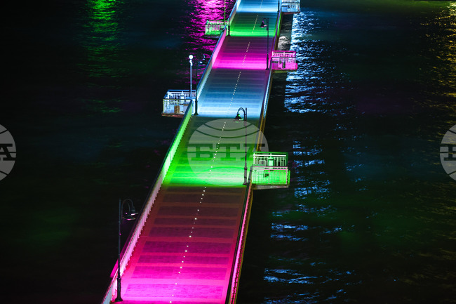 Сгради в страната ще бъдат осветени в синьо, зелено, розово и лилаво по случай Световния ден на редките болести