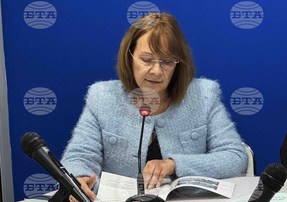 Национален пресклуб на БТА Казанлък - ЛИК - Дечко Узунов - представяне