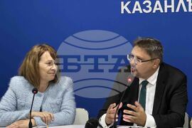 Национален пресклуб на БТА Казанлък - ЛИК - Дечко Узунов - представяне