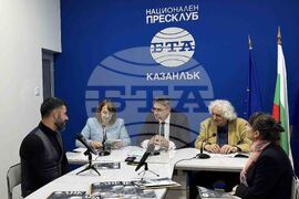 Национален пресклуб на БТА Казанлък - ЛИК - Дечко Узунов - представяне