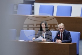 Народно събрание - блиц контрол - Николай Денков - Мария Габриел